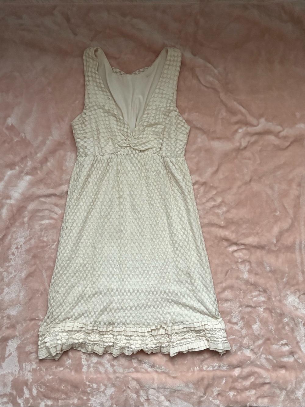 Max Studio Sleeveless Cream Knot-Front Textured Dress